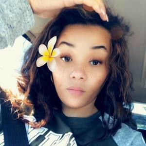 Meet your Posher, Ebony